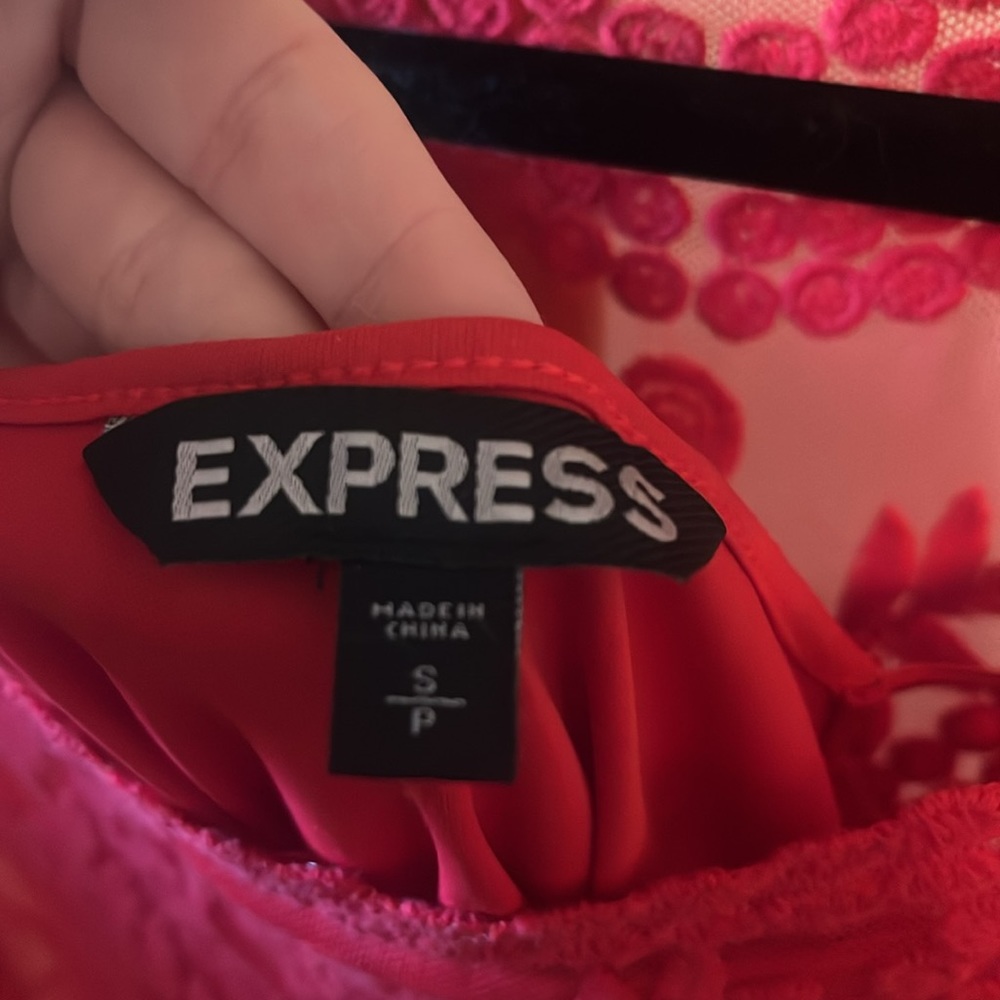 Express lace dress ❤️💃🏻 - Picture 4 of 6